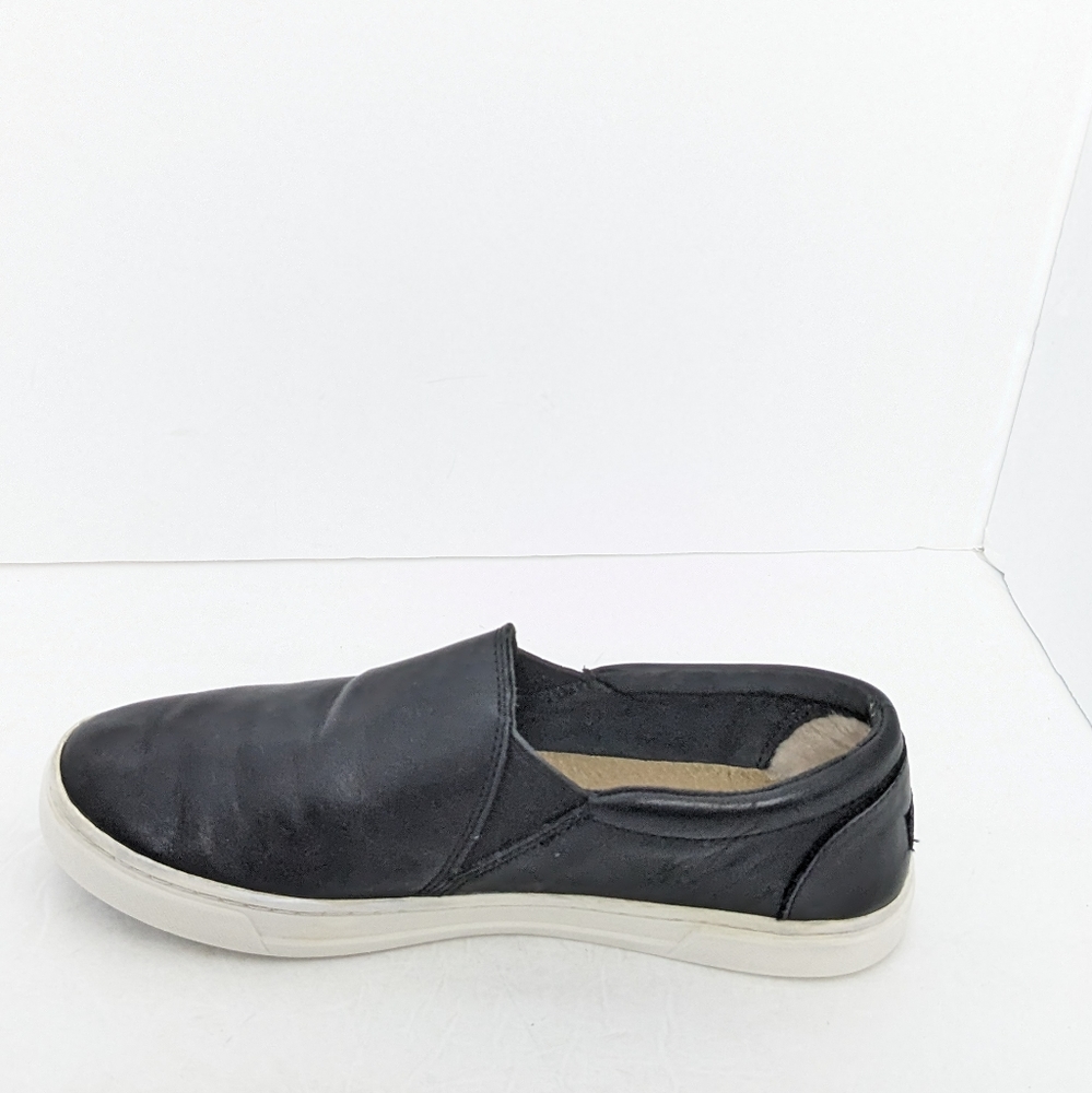 Ugg leather slidders - Picture 11 of 16